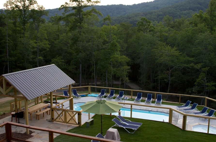 More Photos Of 391 Forest Service Rd, Blairsville Lodge Meeting Hall For Sale