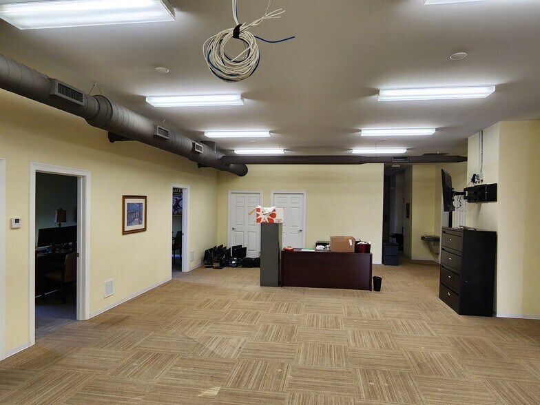 More Photos Of 56 Center St, Southington Office For Sale