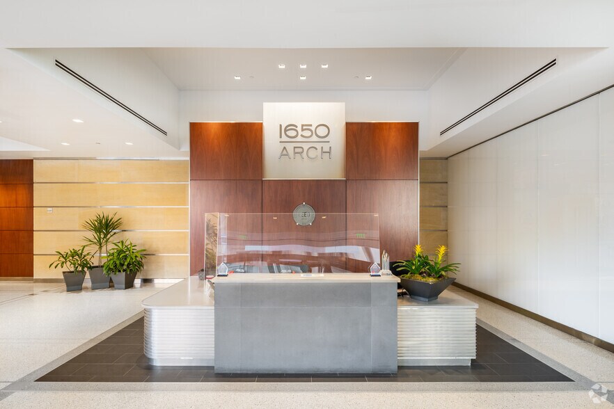 More Photos Of 1650 Arch St, Philadelphia Office For Sale