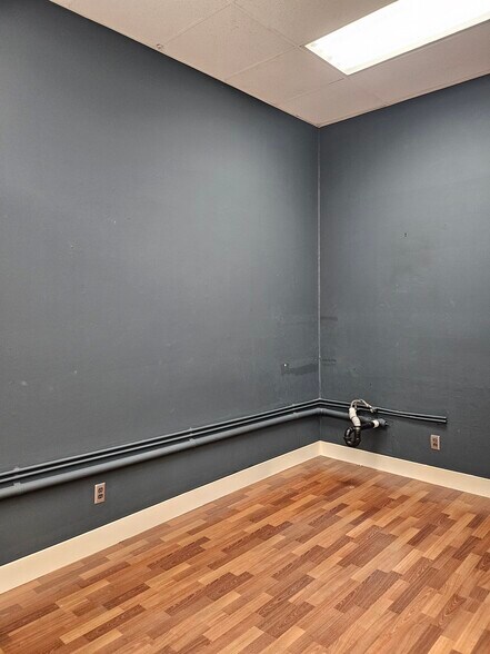 More Photos Of 315 2nd St, Woodland Loft Creative Space For Lease