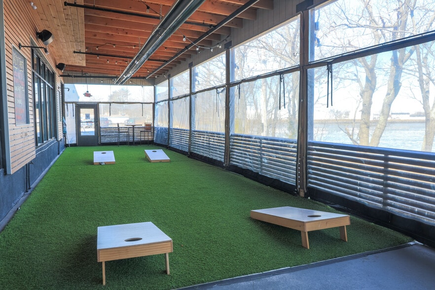 More Photos Of 725 Broadway, South Portland Restaurant For Sale