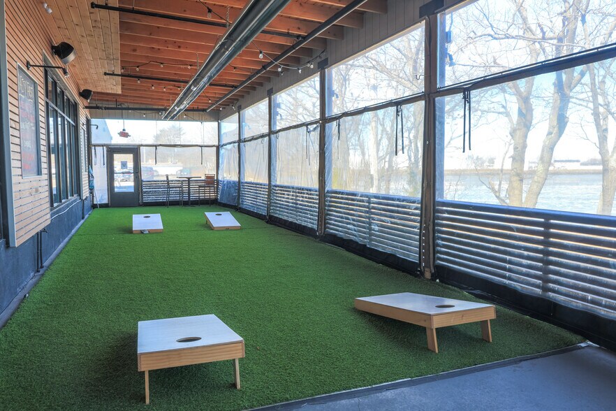 More Photos Of 725 Broadway, South Portland Restaurant For Sale