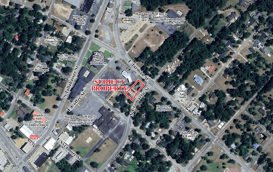 Primary Photo Of North Cromartie St and East Jarman St St, Hazlehurst General Retail For Sale