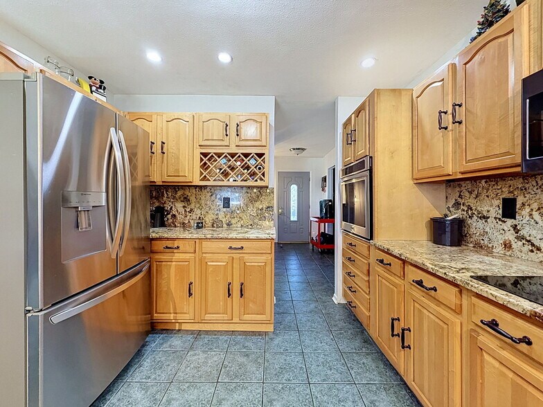More Photos Of 7813 Leo Kidd Ave, Port Richey Flex For Sale