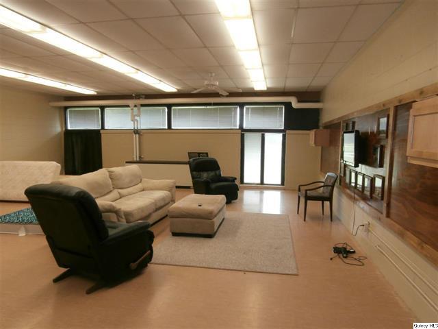 More Photos Of 307 N Main St, Loraine Lodge Meeting Hall For Sale