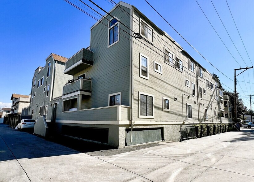 More Photos Of 311-313 E Pine St, Santa Ana Apartments For Sale