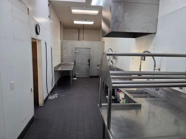 More Photos Of 765 Cedar St, Santa Cruz Freestanding For Lease
