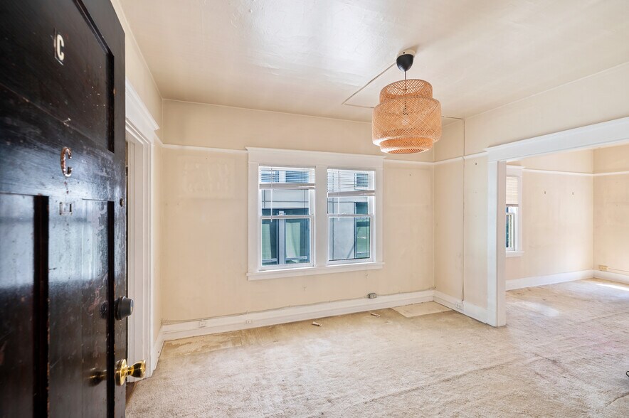 More Photos Of 800-810 Harrison St, Seattle Apartments For Sale