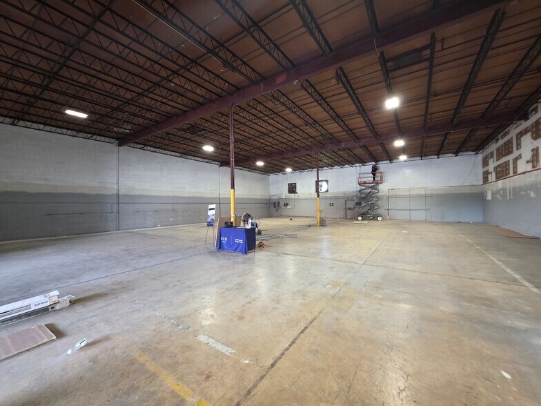 More Photos Of 503-553 W Grant St, Orlando Warehouse For Lease