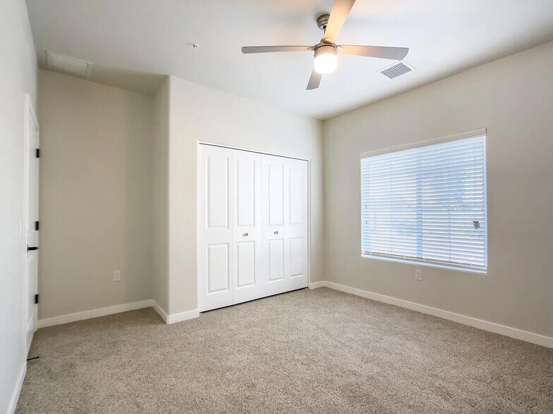 More Photos Of , Phoenix Multifamily For Sale