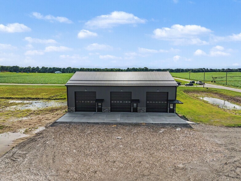 More Photos Of 22808 Kamp Kozy St, Cassopolis Self Storage For Sale