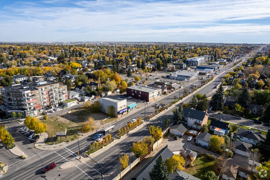 More Photos Of 818 16th Ave NW, Calgary Office For Lease