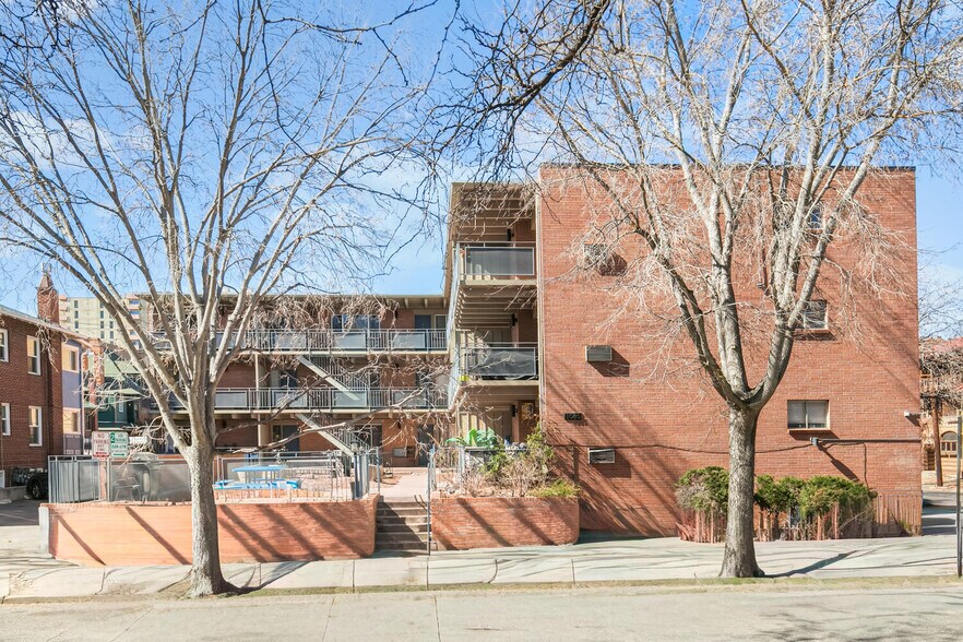 More Photos Of 1085 Pearl St, Denver Apartments For Sale