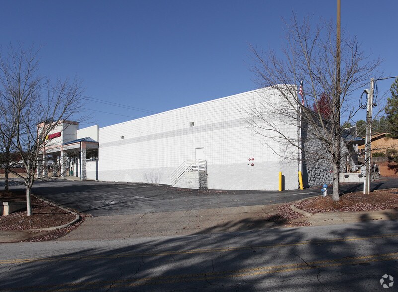 More Photos Of 3821 S Cobb Dr, Smyrna Freestanding For Sale