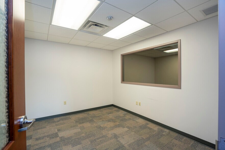 More Photos Of 100-256 Match Factory Pl, Bellefonte Medical For Lease