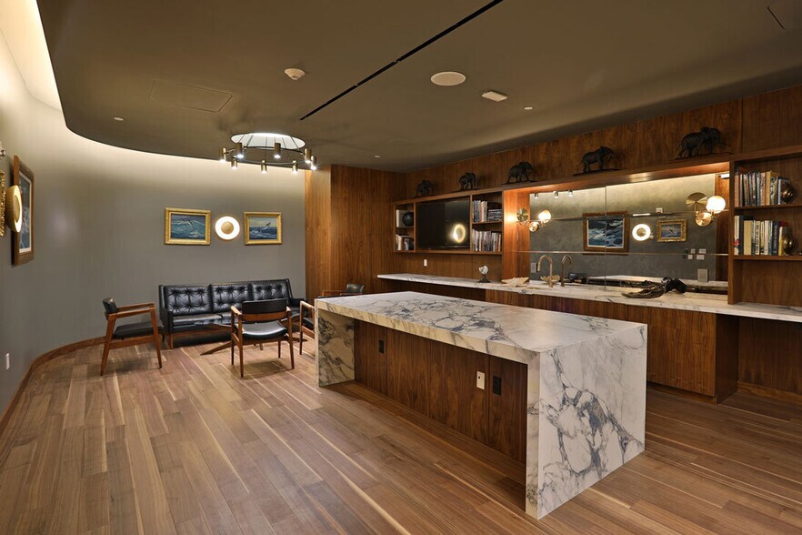 More Photos Of 1111 Brickell Ave, Miami Office For Lease