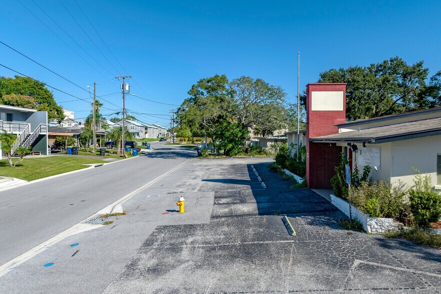More Photos Of 219 Betty Ln, Clearwater Office Residential For Sale
