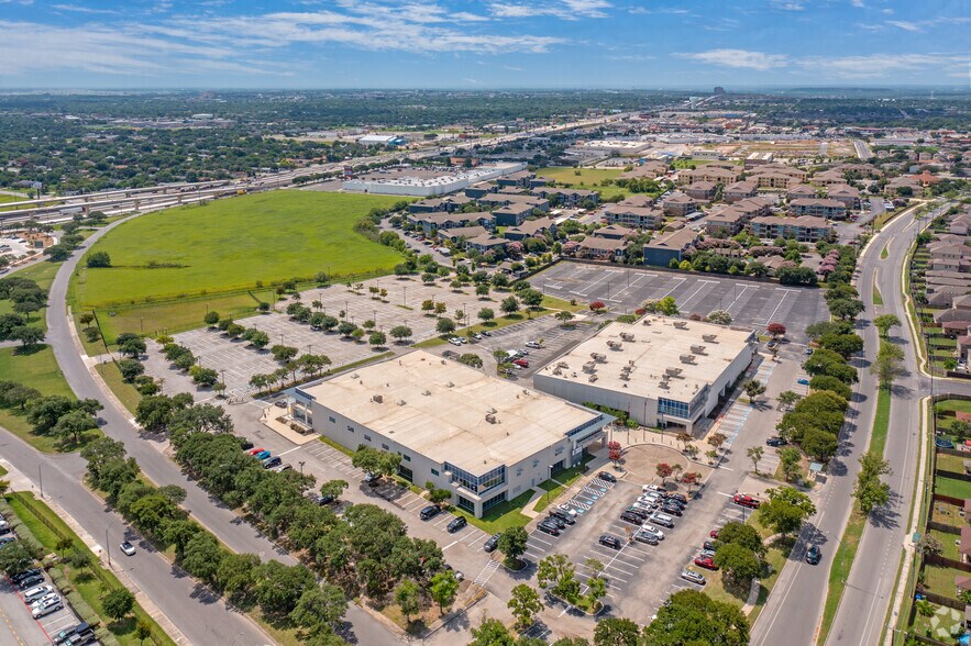 More Photos Of 1560 Cable Ranch Rd, San Antonio Flex For Sale