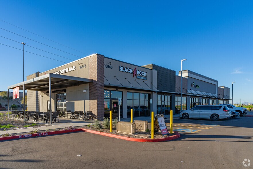 Primary Photo Of NEC Cactus Rd & Loop 303, Surprise General Retail For Lease