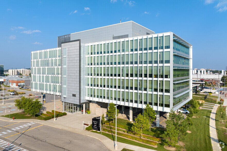 More Photos Of 5015 Spectrum Way, Mississauga Office For Lease