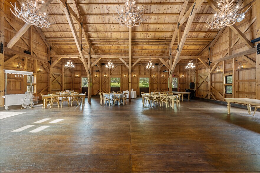 More Photos Of 11901 Fort King Hwy, Thonotosassa Winery Vineyard For Sale