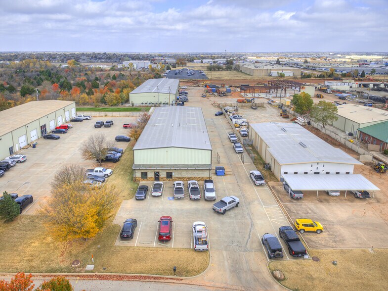 More Photos Of 209 NW 132nd St, Oklahoma City Industrial For Sale