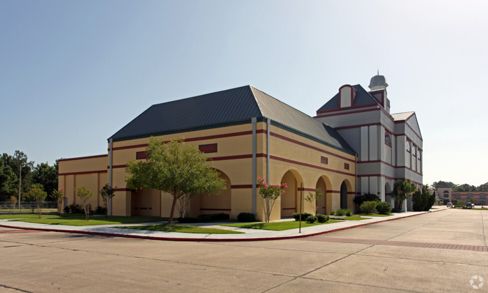 Primary Photo Of 1000 Caruso Blvd, Slidell Storefront Retail Office For Sale