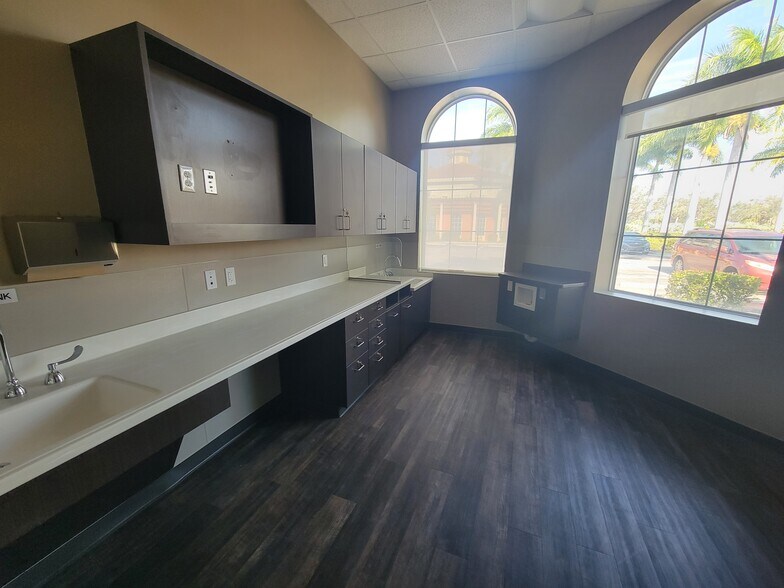 More Photos Of 9431 Corkscrew Palms Cir, Estero Medical For Sale