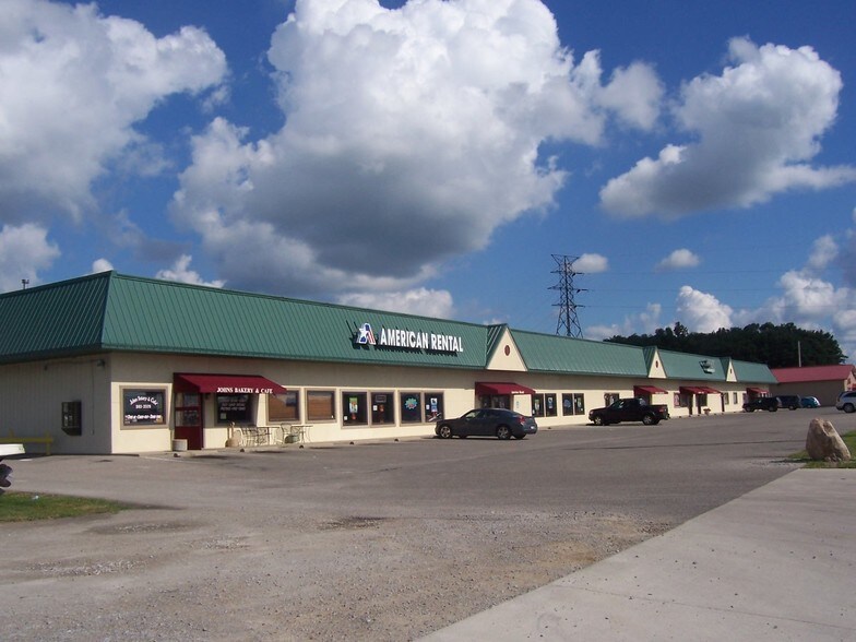 Primary Photo Of 1005 N 6TH St, Monticello Unknown For Lease