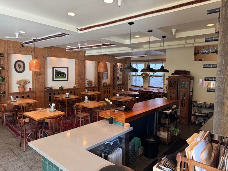 More Photos Of 10-20 29th St @ Mission, San Francisco Restaurant For Sale