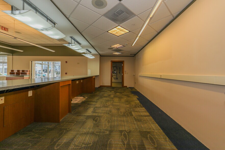 More Photos Of 1610 Main Ave, Clifton Bank For Sale