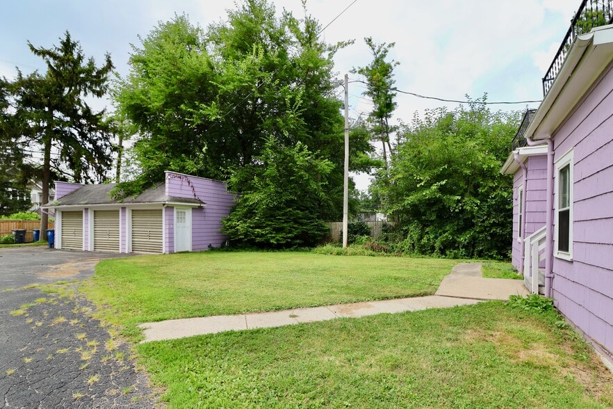 More Photos Of 140 W Front St, Perrysburg Office For Sale