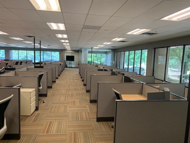 More Photos Of 1530 Corporate Woods Pky, Uniontown Office For Lease