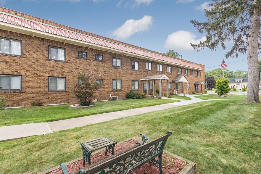 Primary Photo Of 133 N Riverview Dr, Parchment Apartments For Sale