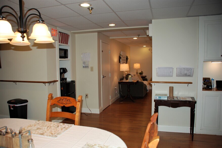 More Photos Of 173 S Lee St, Forsyth Assisted Living For Sale