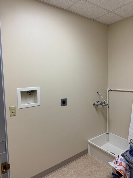 More Photos Of 200 Brush Run Rd, Delmont Office For Lease