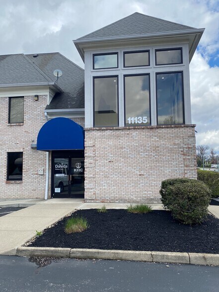 More Photos Of 11135 Montgomery Rd, Cincinnati Medical For Sale