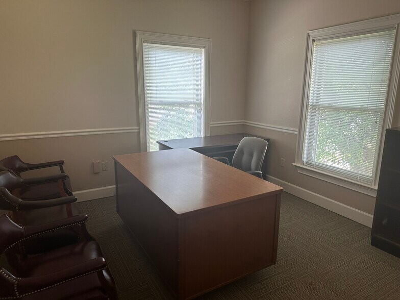 More Photos Of 2601 Commons Blvd, Augusta Office For Lease