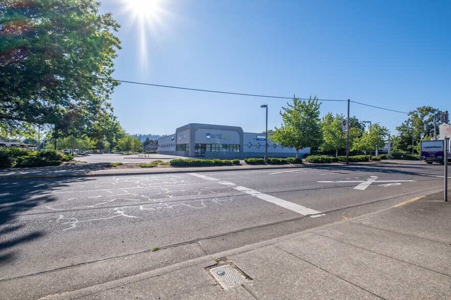 More Photos Of 1010 S Main St, Lebanon Loft Creative Space For Lease