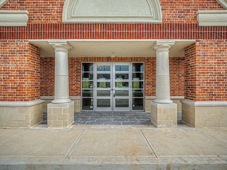 More Photos Of 7103 S Peek Rd, Richmond Medical For Sale