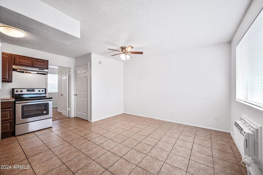More Photos Of 35 N May St, Mesa Apartments For Sale