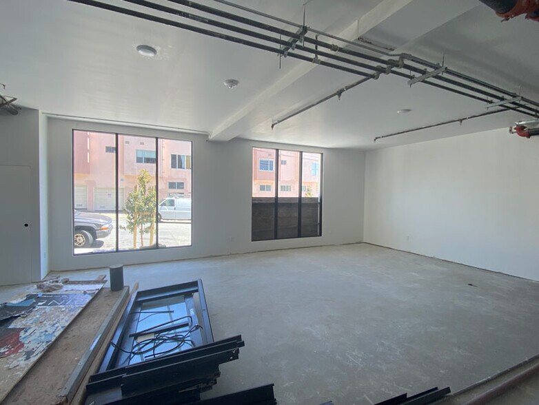 More Photos Of 701 Taraval St, San Francisco Storefront Retail Office For Lease