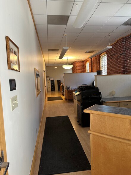 More Photos Of 438 N Bancroft St, Indianapolis Light Manufacturing For Sale