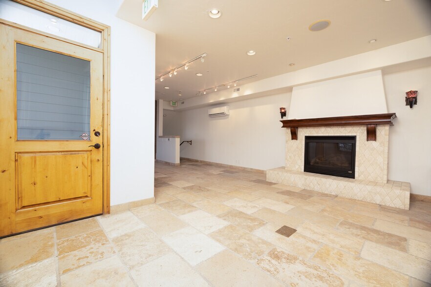 More Photos Of 186 Main St, Park City Freestanding For Sale