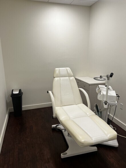 More Photos Of 1899 Ocean St, Marshfield Unknown For Lease