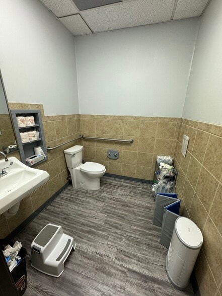 More Photos Of 5320 N Tarrant Pky, Fort Worth Unknown For Lease