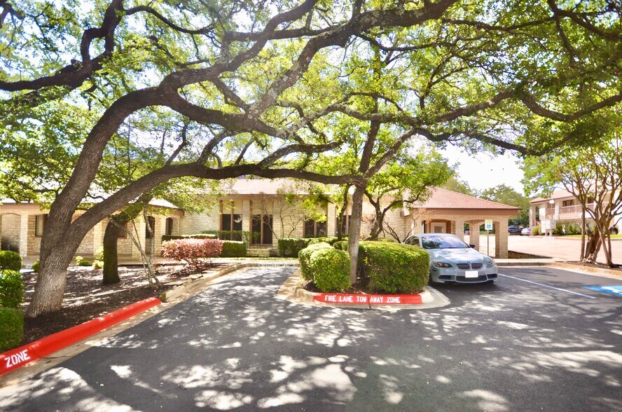 More Photos Of 12401 Hymeadow Dr, Austin Office For Sale