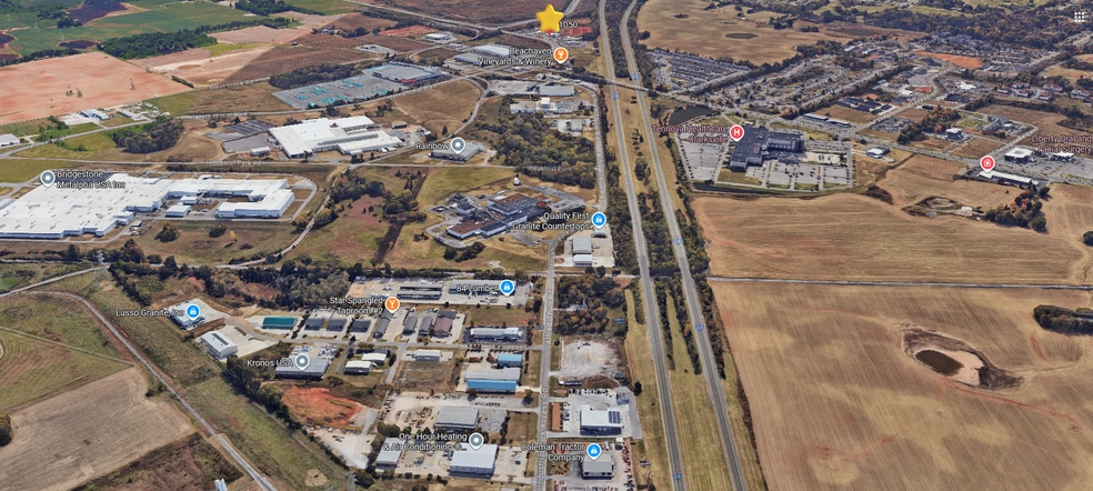 More Photos Of 1050 International Blvd, Clarksville Warehouse For Lease