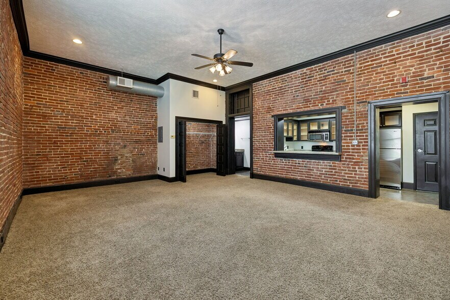 More Photos Of 217 E Deadrick St, Jackson Apartments For Sale