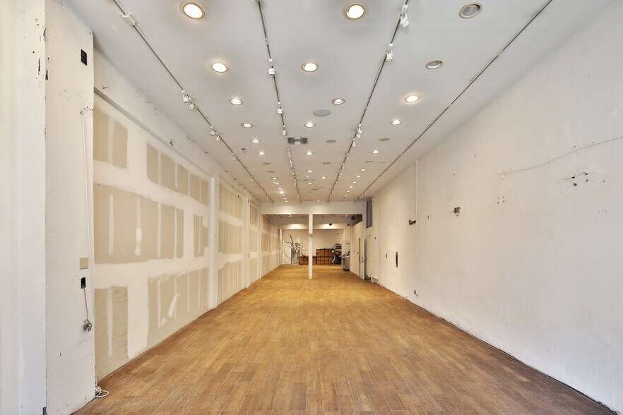 More Photos Of 463-467 S La Brea Ave, Los Angeles Storefront Retail Office For Lease